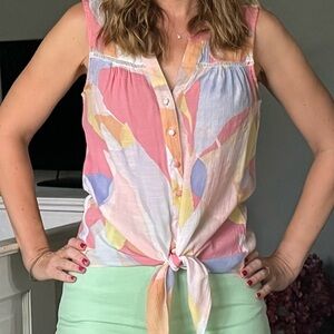 Sleeveless button down top with tie waist size small